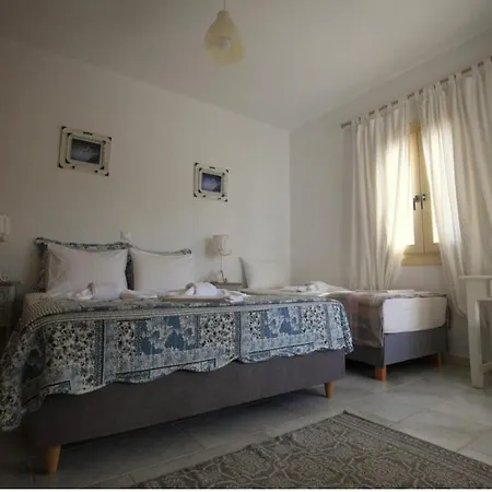 Theros Casa Logaras Апартаменты *