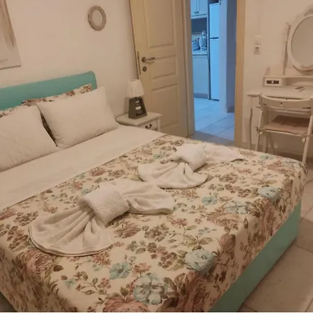 Theros Casa Logaras Апартаменты Писо-Ливади