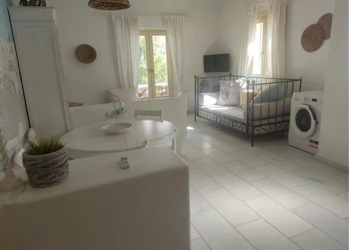 Theros Casa Logaras Piso Livadi