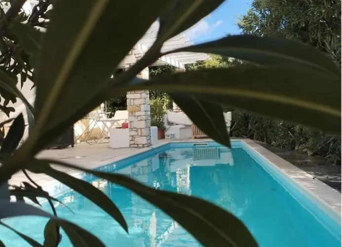 Theros Casa Logaras Piso Livadi