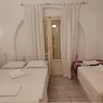 Theros Casa Logaras * بوسي لِفاذي