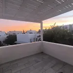 Theros Casa Logaras شقة
