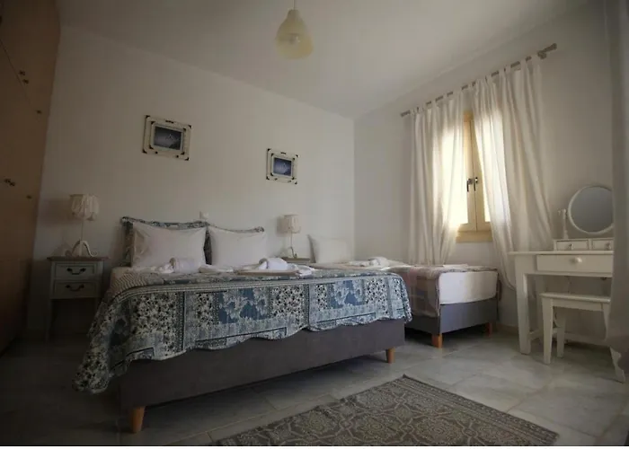 Theros Casa Logaras Apartamento *